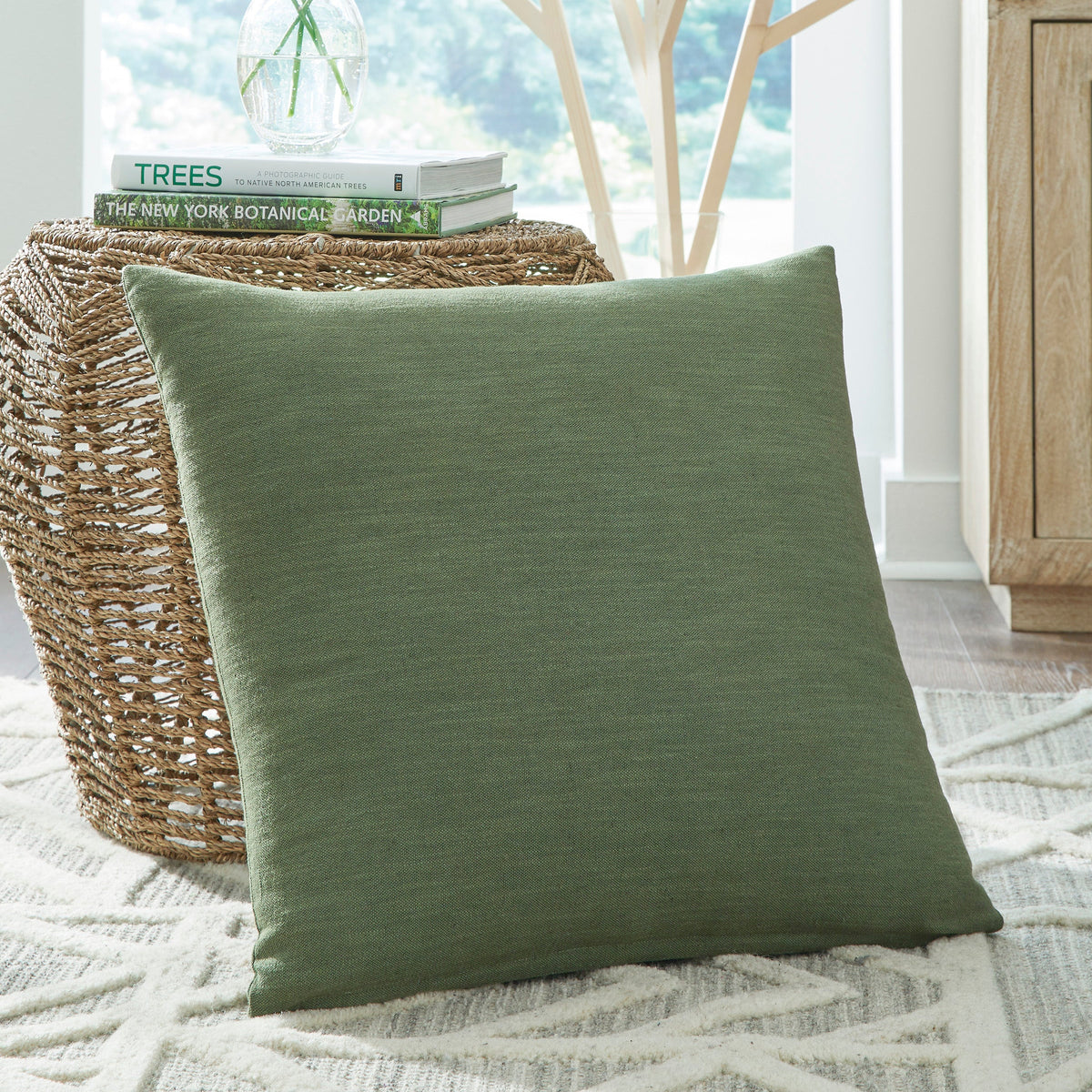 Thaneville Pillow (Green)