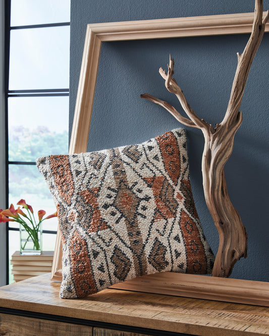 Kierenworth Pillow