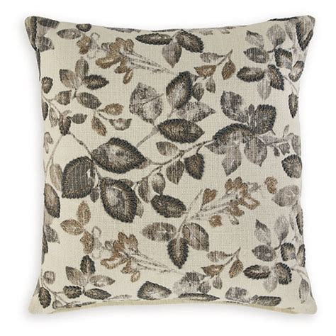 Holdenway Pillow